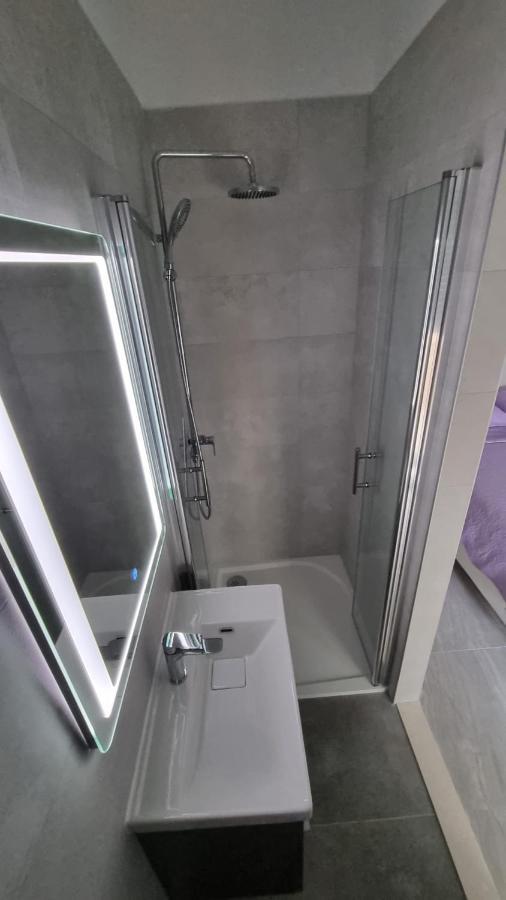 Room Airport Split Kaštela Kültér fotó